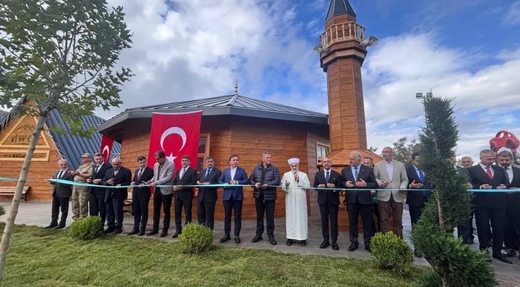 Ergan Dağı'na Hayırsever İmzalı Cami: İlk Cuma Namazı Kılındı